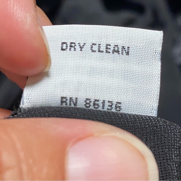 Bryn Walker Blouse Women’s Size Medium Black Velvet Silk Blend Long Sleeve Top - Picture 13 of 14